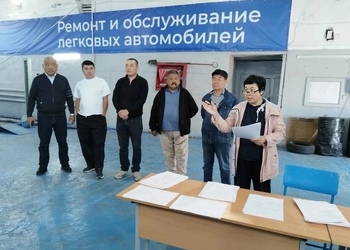 Поздравляем выпускников по профессии 23.01.17 «Мастер по ремонту легковых автомобилей» с успешной сдачей демонстрационного экзамена