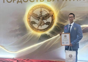 Поздравляем Жалсана Цыденова с народной премией «Гордость Бурятии»